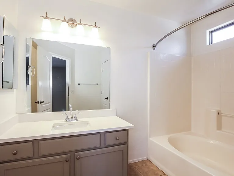 8961 S 253rd Ave — Photo 11