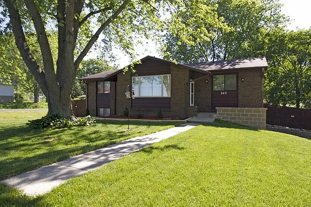243 N Arseneau Rd photo 1