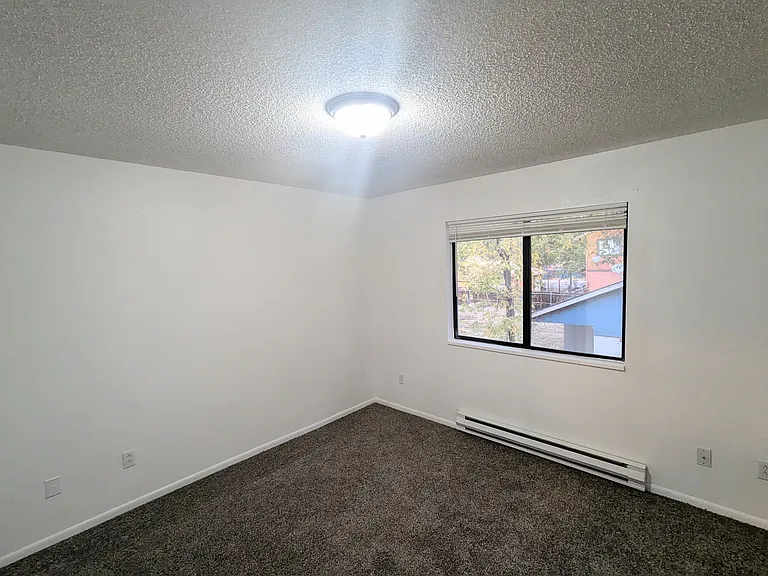 Aspen St — Photo 29