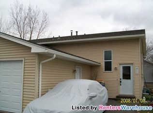 911 Welter Rd SE, Saint Michael, MN 55376