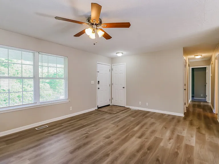 9407 Brown Austin Rd — Photo 3