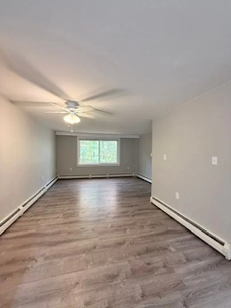 Monmouth Village Apartments LLC (Pine Ridge Estates) — Photo 4