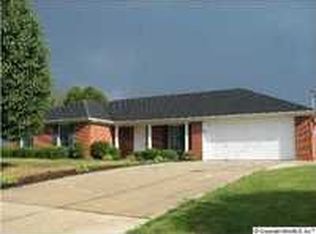156 Word Ln, Harvest, AL 35749