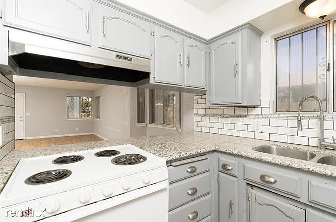 4368 N Brix 7