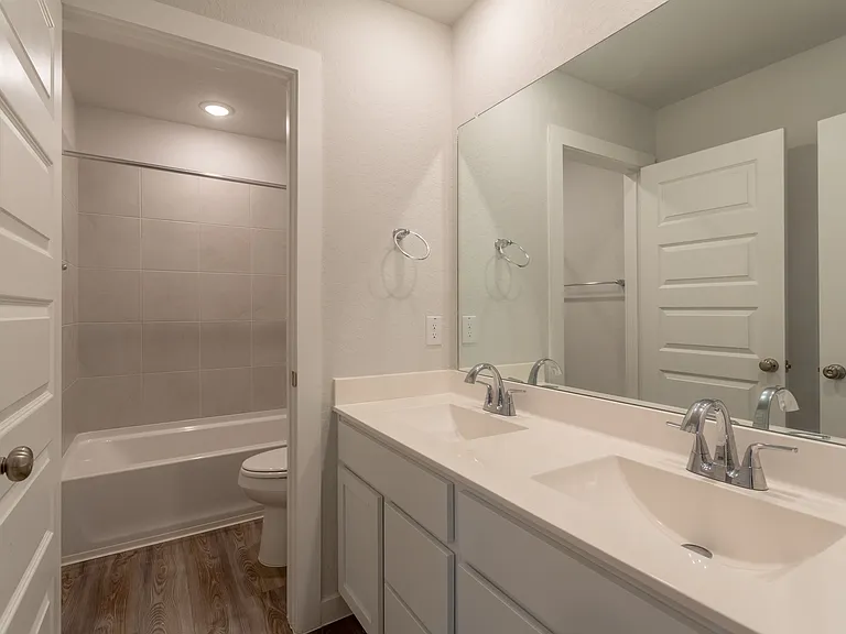 9931 Forestier Grn — Photo 29