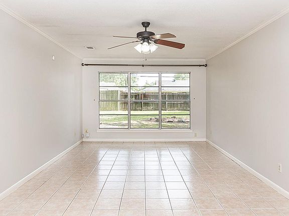 4th image of 4680 Fieldwood Ln