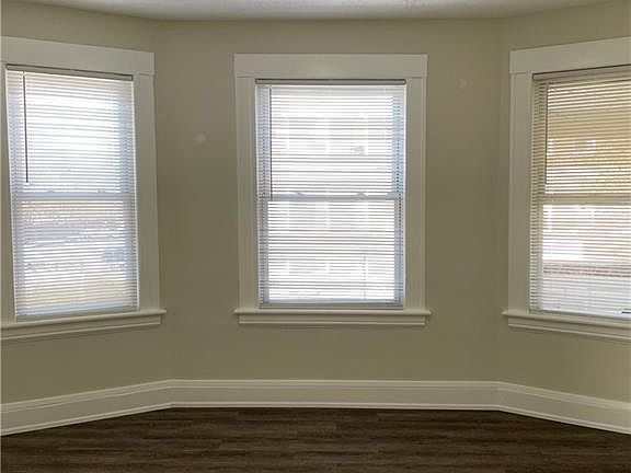 4th image of 435-437 Maplewood Ave #2