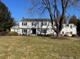 13 Riverfield Dr, Weston, CT 06883