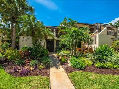 1804 Kings Lake Blvd APT 204, Naples, FL, 34112