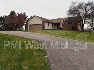 513 24th Ave, Hudsonville, MI 49426