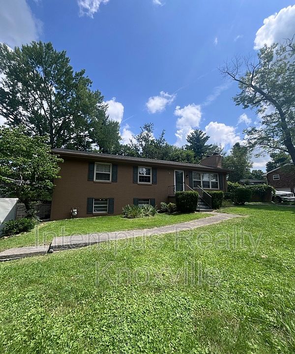 1st image of 7931 W Cliff Dr