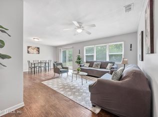 8390 Scottish Ct, Jacksonville, FL 32244