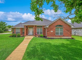 6201 Cromwell Ct, Bryan, TX 77802