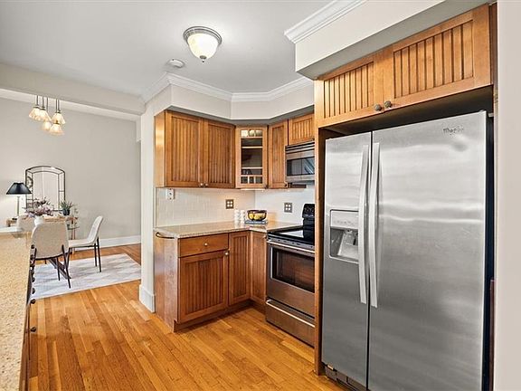 4th image of 10 East St APT 5