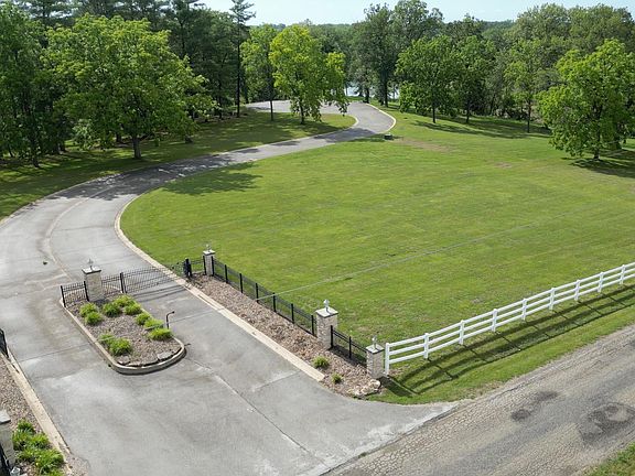 4th image of 14981 E Country Club Dr