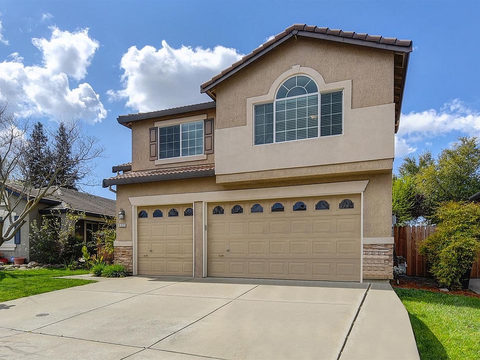 1st image of 523 Bridgeford Dr