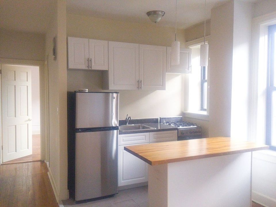 1st image of 45-36 39th Pl APT 4E