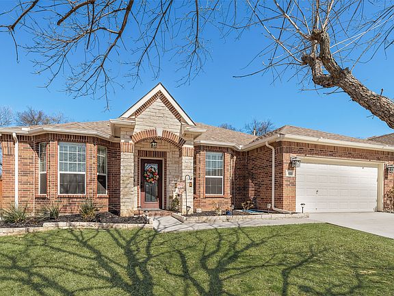 2nd image of 1323 Canyon Creek Rd