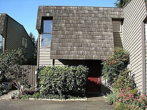 2nd image of 701 141st Ln SE