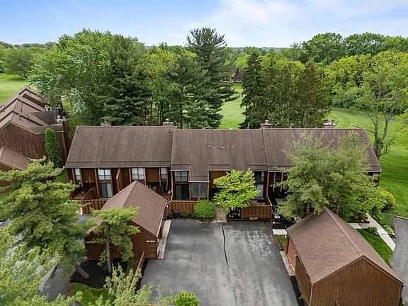 2nd image of 5031 Chuckleberry Ln #3