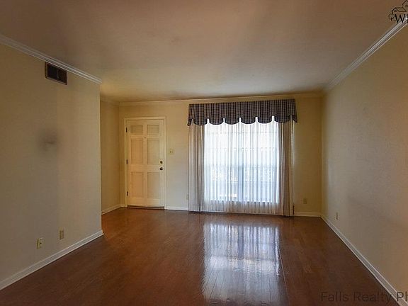3rd image of 4607 Hollandale Ave