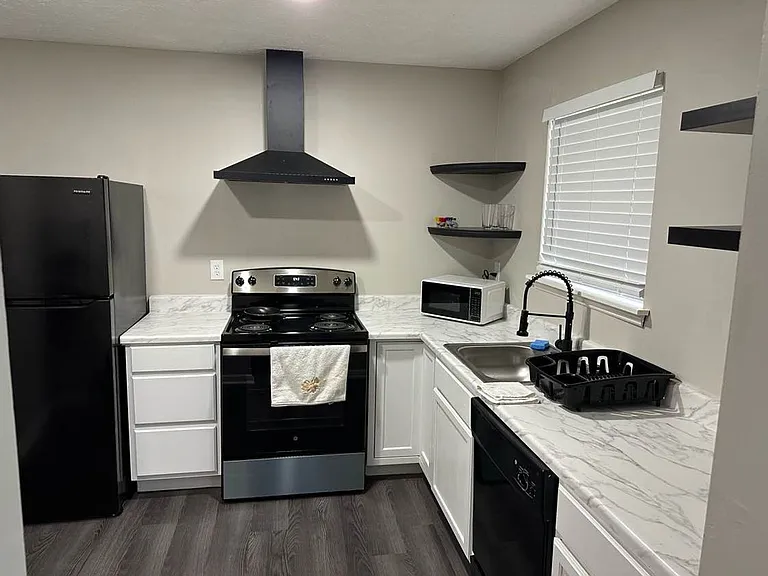 3490 Newberry Trl — Photo 12