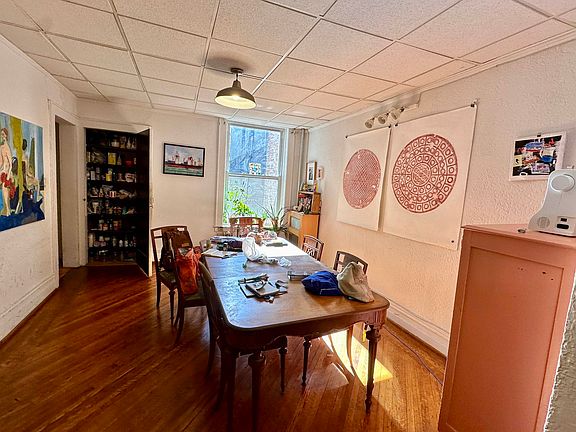 4th image of 1062 Park Pl APT 3