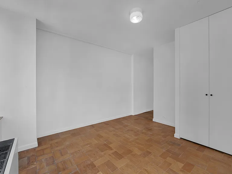 630 1st Ave #9M — Photo 12