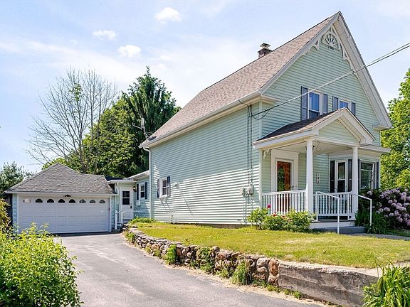 2nd image of 186 Summer St