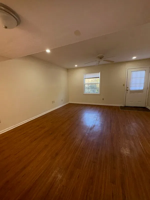 1424 South Lee Street - C — Photo 4