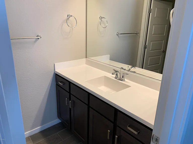 715 N Sparrow Dr — Photo 28