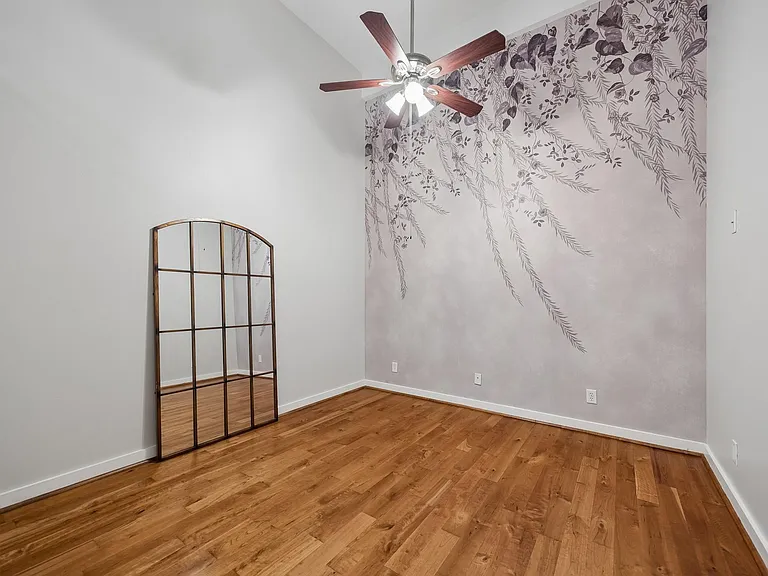 915 Franklin St #2L — Photo 22