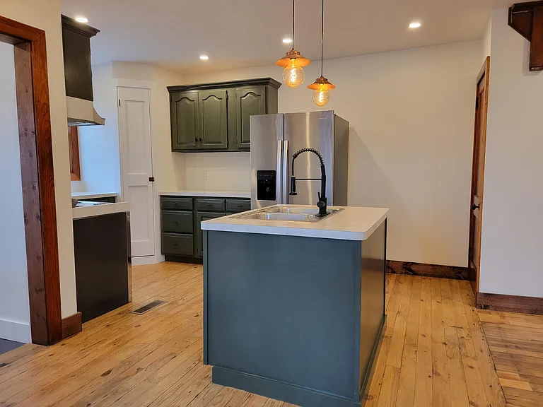 212 W Main St — Photo 10