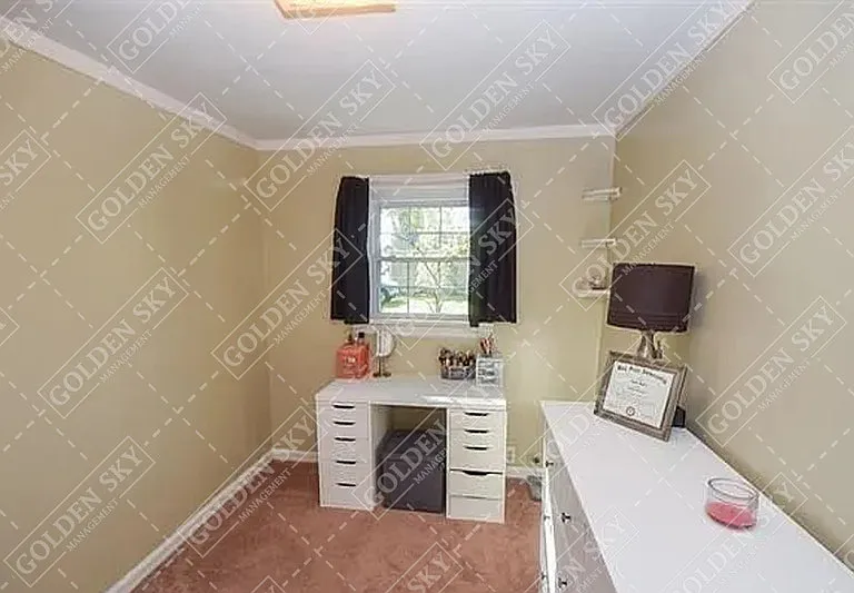 2605 N Maplewood Ave — Photo 12
