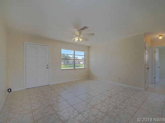 4th image of 1421 Victory Palm Dr