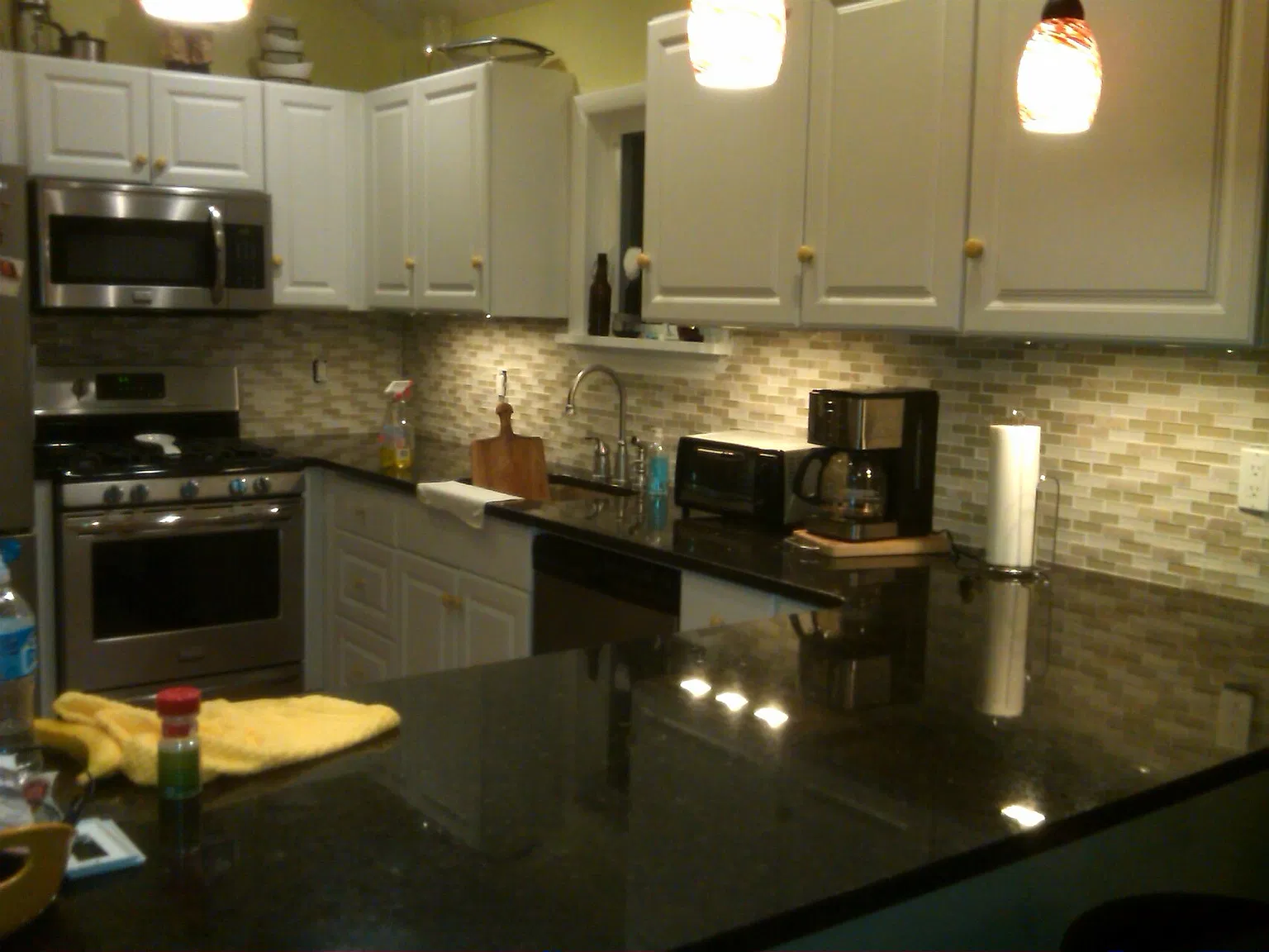 3 bed, 1600 sqft, $4,000 — Photo 3
