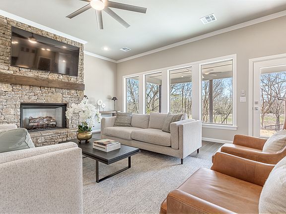 7th image of this home