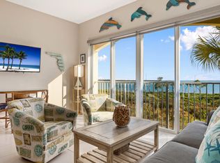 27 Harbour Isle Drive W #203, Hutchinson Island, FL 34949