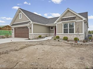 4334 Post Office Cir, Maumee, OH 43537