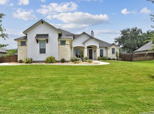 465 Lilly Blf, Castroville, TX 78009