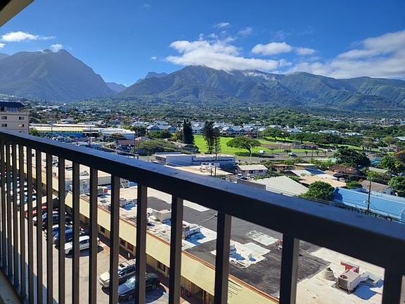 Beautiful view of West Maui Mountains