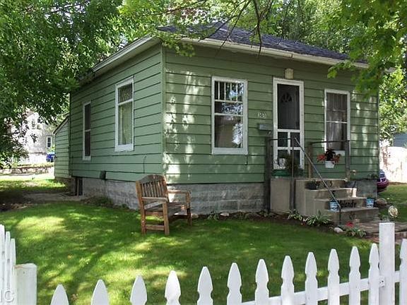 3rd image of 303 E Melendy St