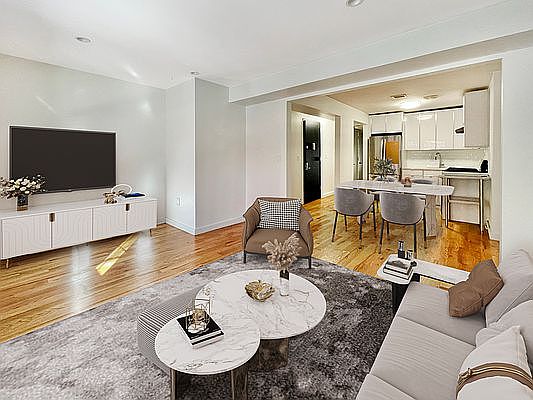 5th image of 767 Washington Ave #1