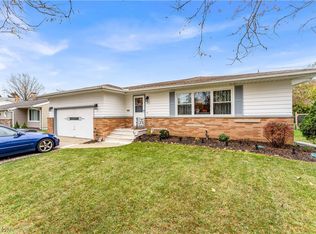 6652 Crenshaw Dr, Parma Heights, OH 44130