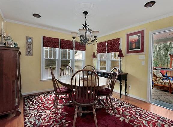 3rd image of 4093 Jefferson Woods Dr