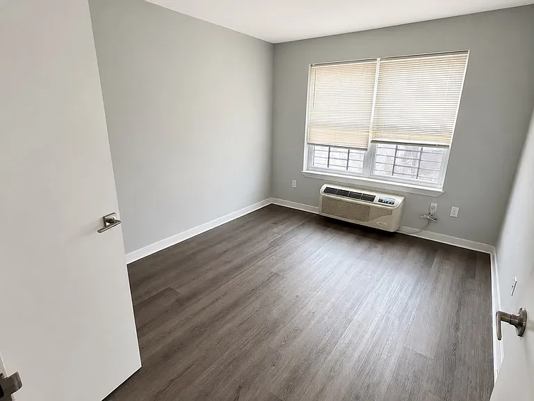 203-217 12th Ave #206 — Photo 7