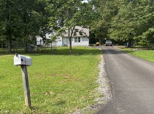 9098 Redbud Ln, Nunnelly, TN 37137