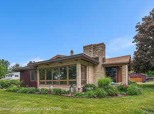 203 Branson Bay Dr, Mason, MI 48854