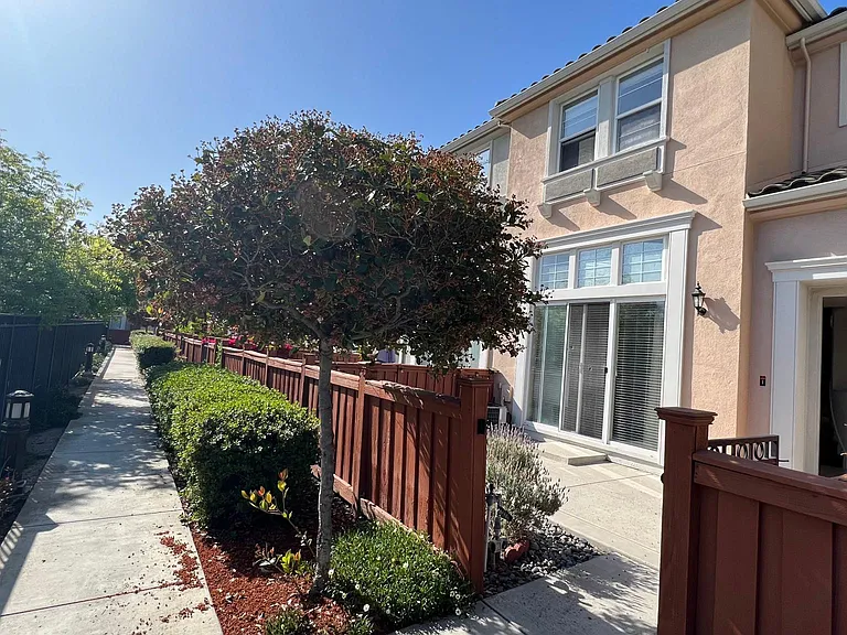 275 Vista Roma Way #229 — Photo 11