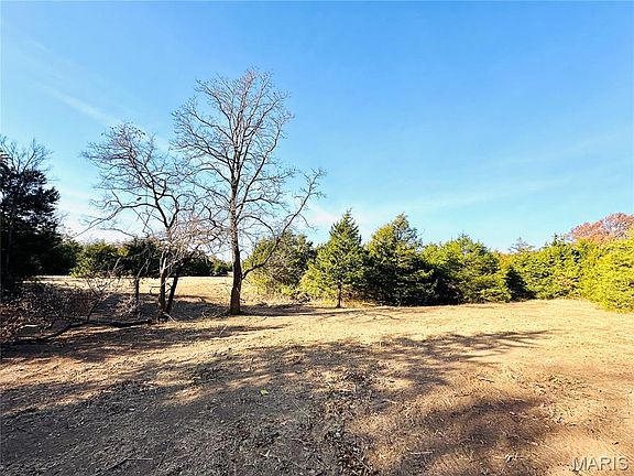 3rd image of TRACT Nine 935 Audrain Rd